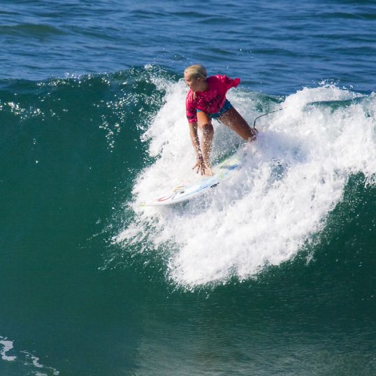 Bethany Hamilton - Surfer Girls