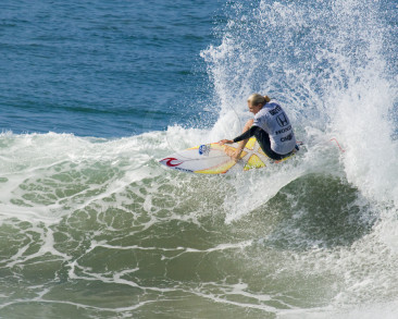 Stephanie Gilmore on a wave in California