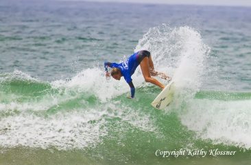 Chelsea Tuach showing her surf style