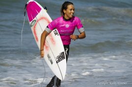 Sally Fitzgibbons Swatch Pro 2017 coming in after her heat