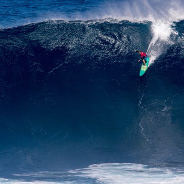 Paige Alms of Hawaii wins the women's 2017 wsl peahi challenge